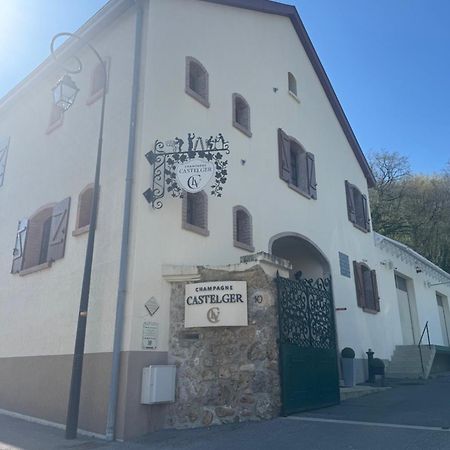 לינה וארוחת בוקר Vauciennes  Castelger מראה חיצוני תמונה